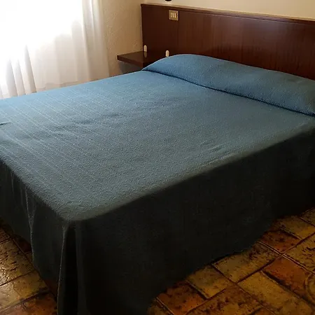 Gnan Otel